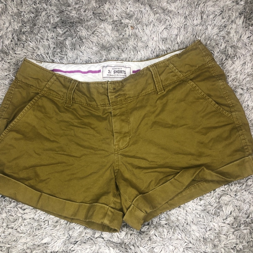 Old navy khaki shorts